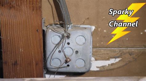 myst old metal outlet boxes be gtounded|metal outlet box grounding.